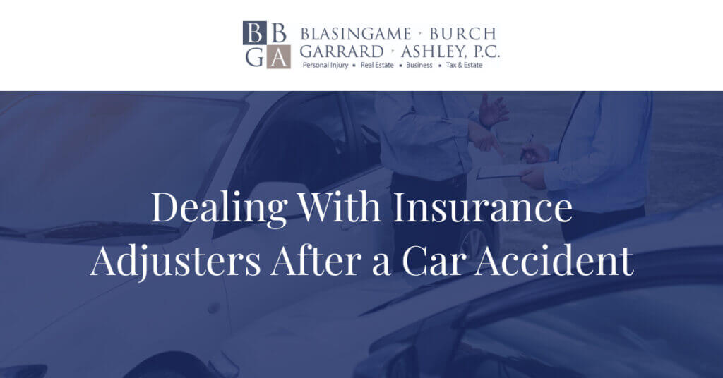 how to deal with insurance adjuster after car accident